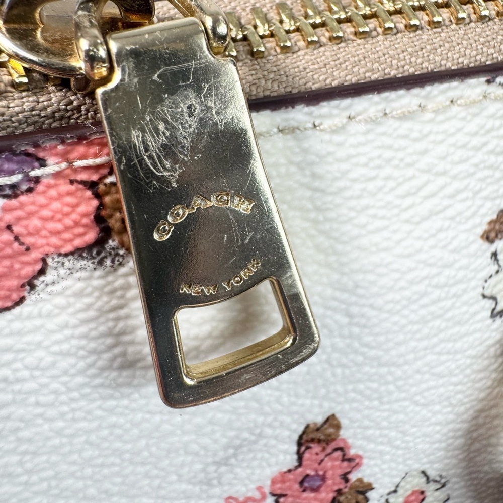 Coach Gallery Tote With Spaced Floral Field Print Chalk CA618 - Picture 6 of 12